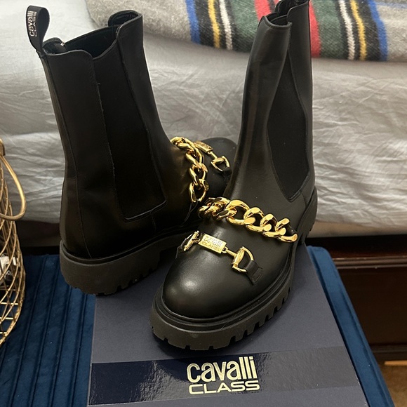 NWB Cavalli Class Black Ankle Boots with Gold Chain